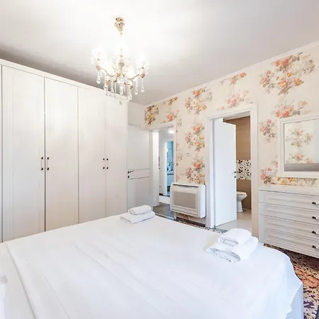 Apartment Sisi's Luxury Grand Park Of